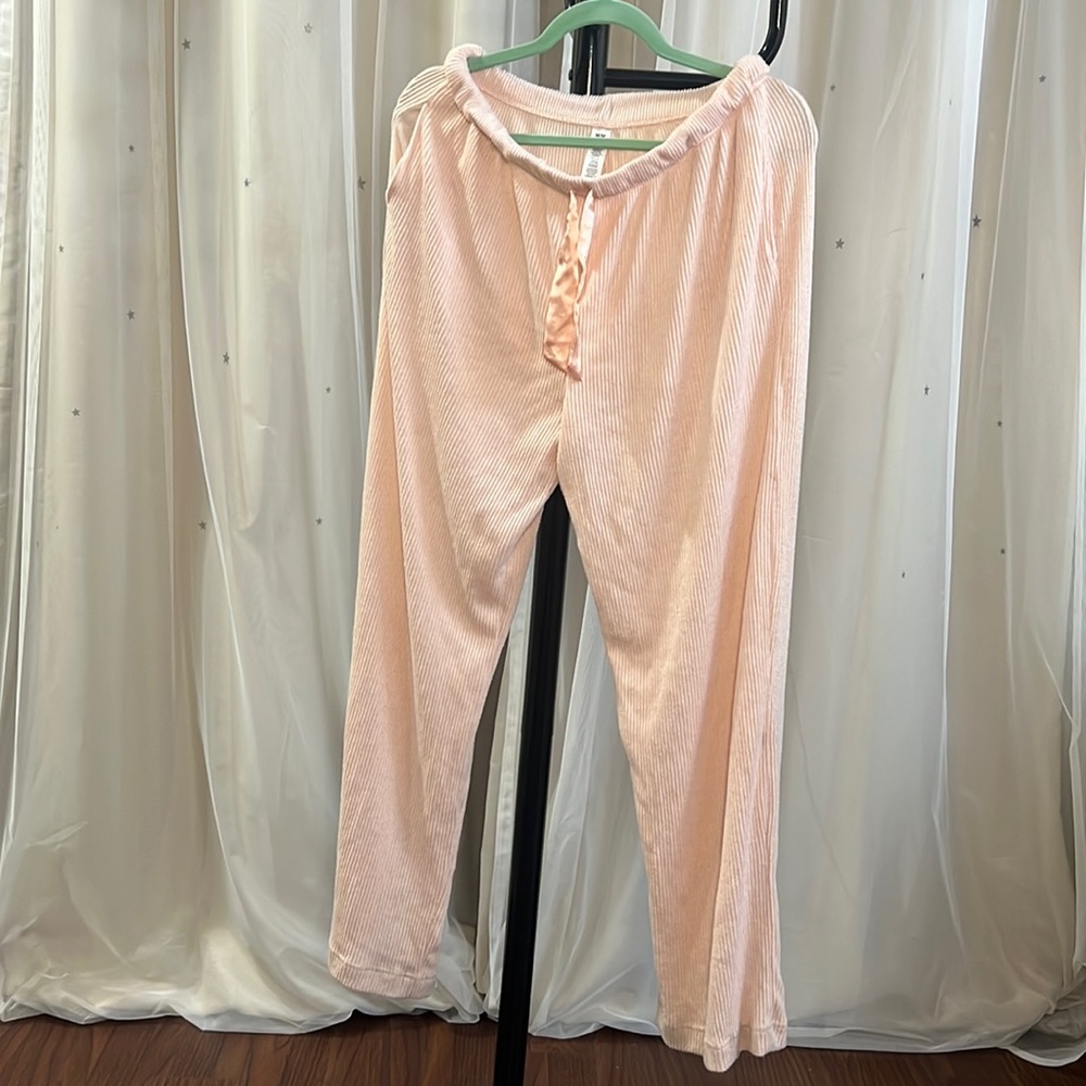 Pink Pleated Pants